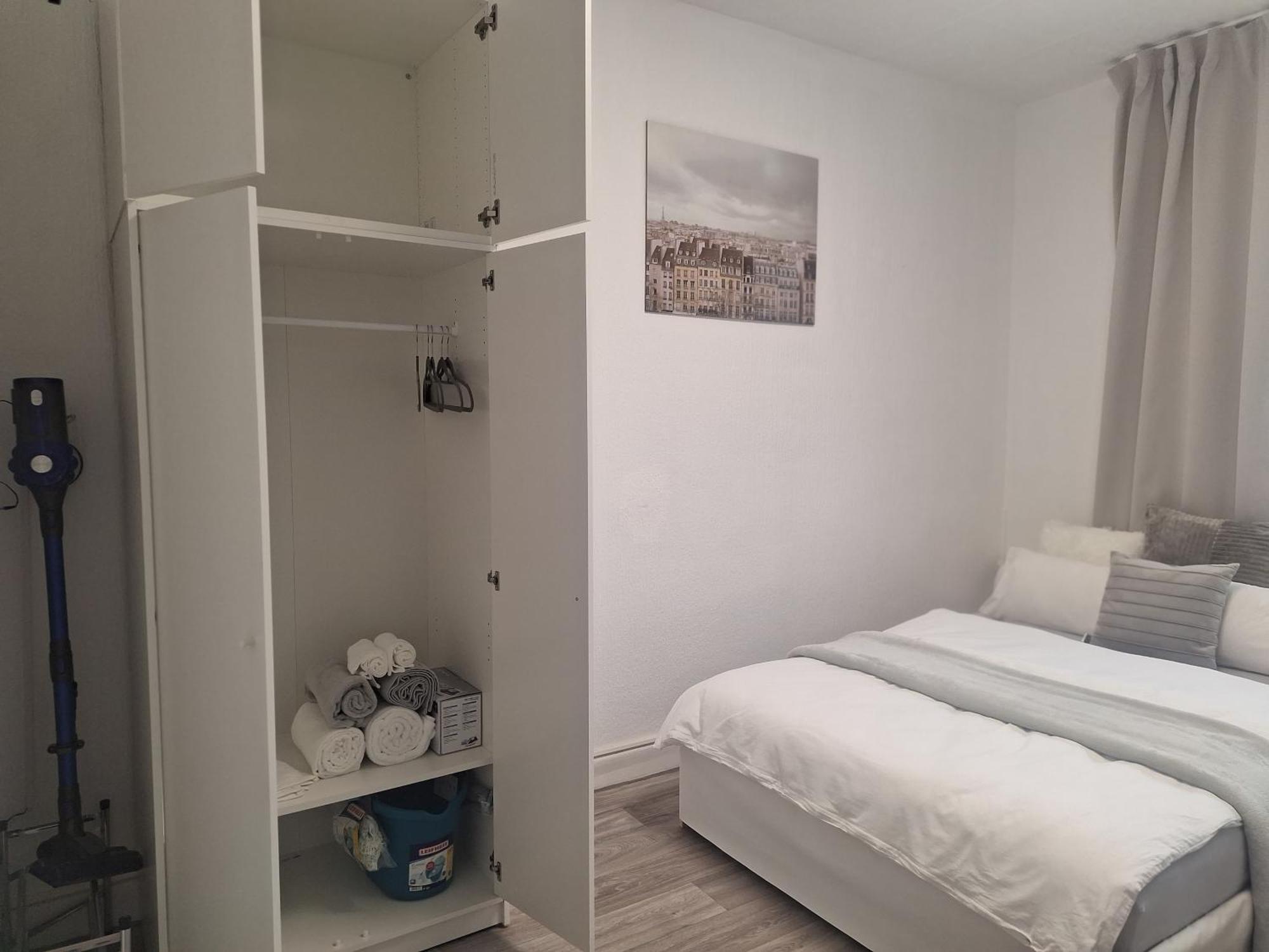 Studio Apartment Mit Balkon 7 เอสเซน ภายนอก รูปภาพ